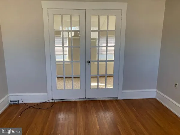 $1,395 | 23 East Greenwood Avenue, Oaklyn, NJ 08107