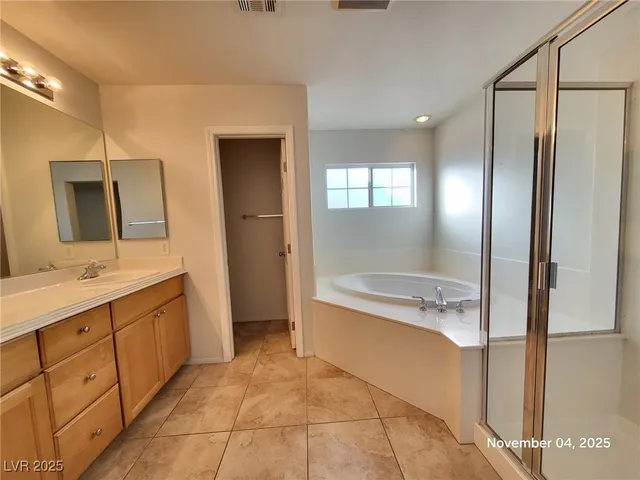 $2,150 | 6147 Pine Banks Court, Las Vegas, NV 89141