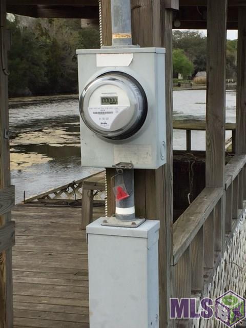 1655 Bayou Dularge Road Theriot, LA 70397 - Photo 11 of 43 electric by covered area by bayouside