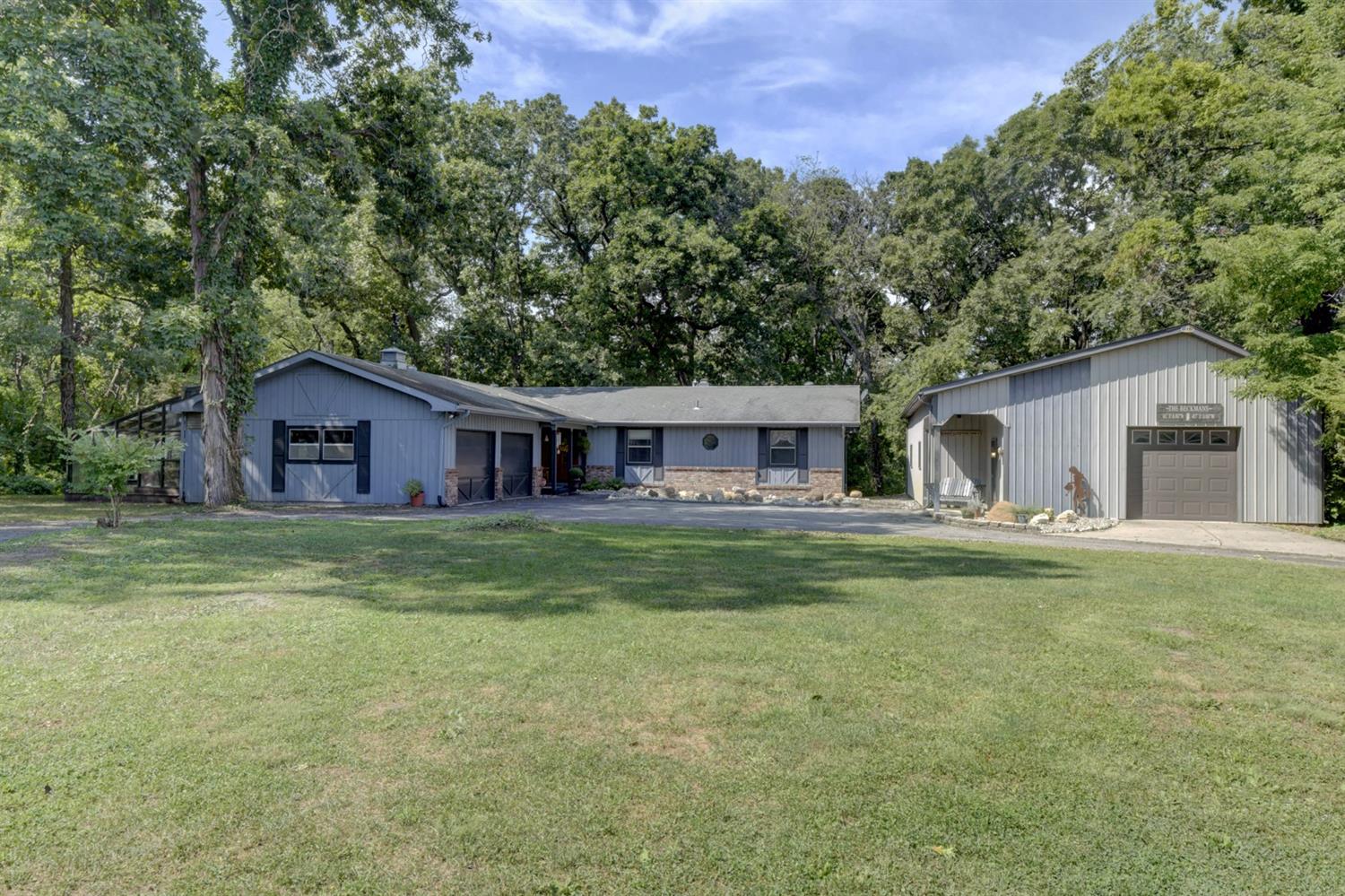 13714 Delaware Street Crown Point, IN 46307 - Photo 1 of 62 1500x999