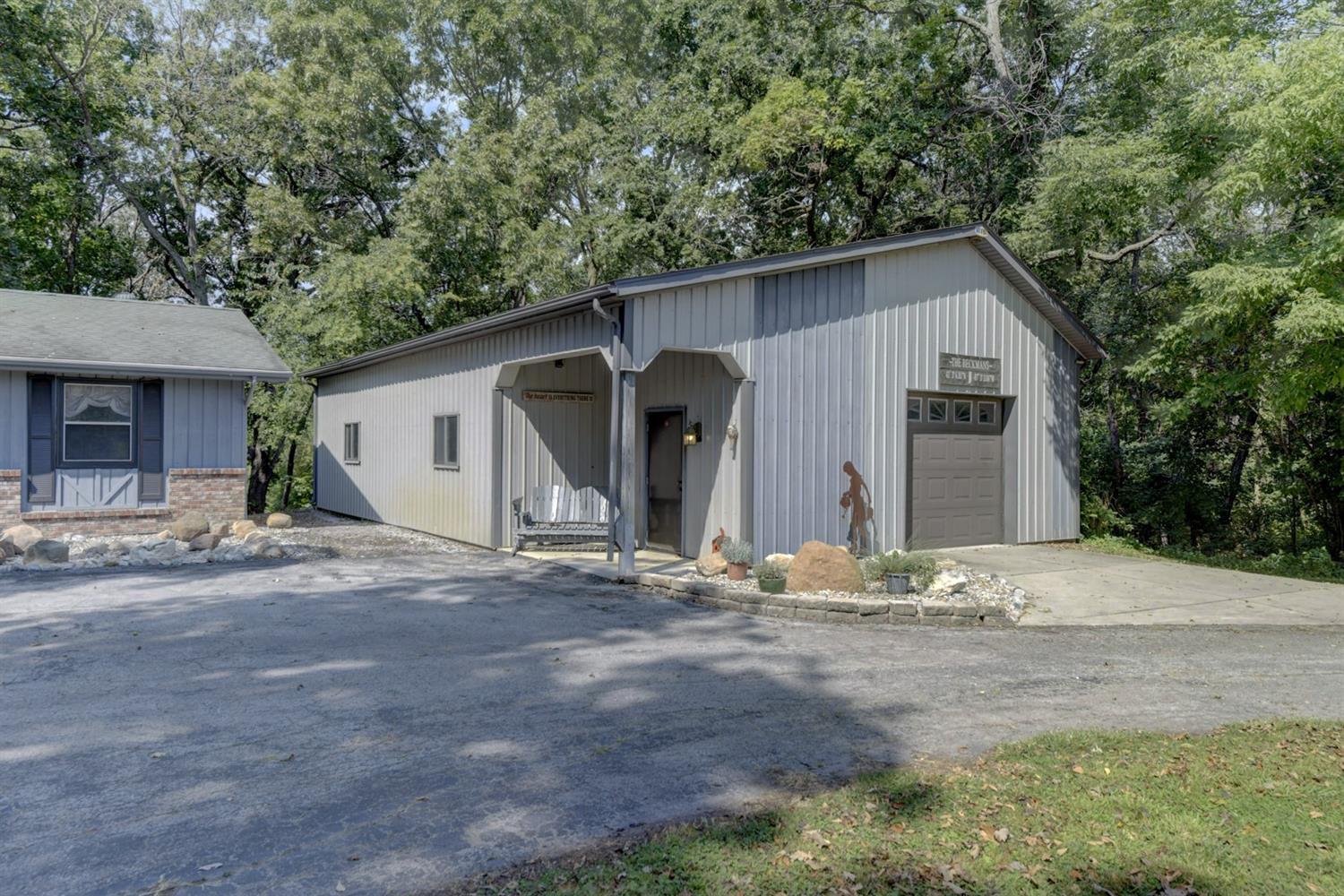 13714 Delaware Street Crown Point, IN 46307 - Photo 12 of 62 1500x1000