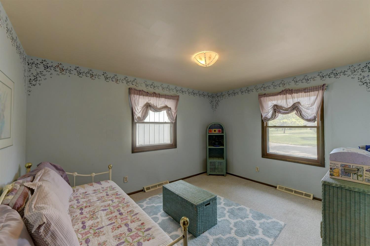 13714 Delaware Street Crown Point, IN 46307 - Photo 33 of 62 1500x1000