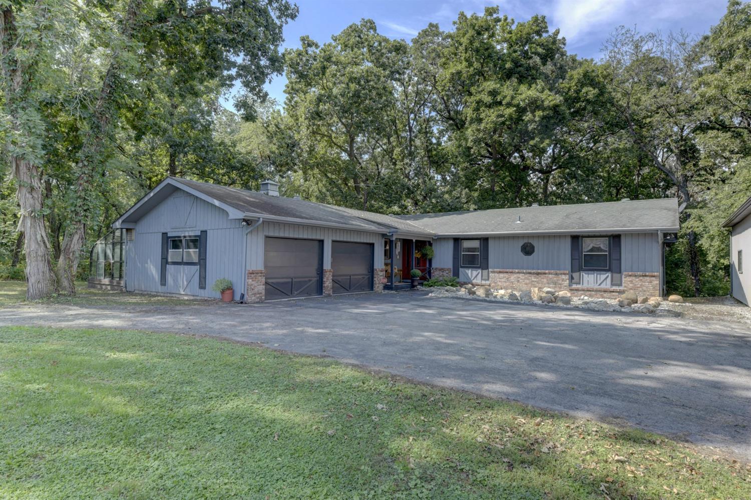 13714 Delaware Street Crown Point, IN 46307 - Photo 54 of 62 1500x999