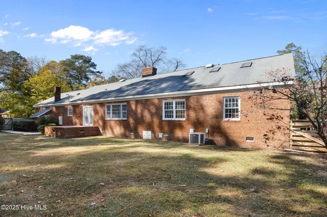 $247,500 | 3591 Hillcrest Drive, Farmville, NC 27828