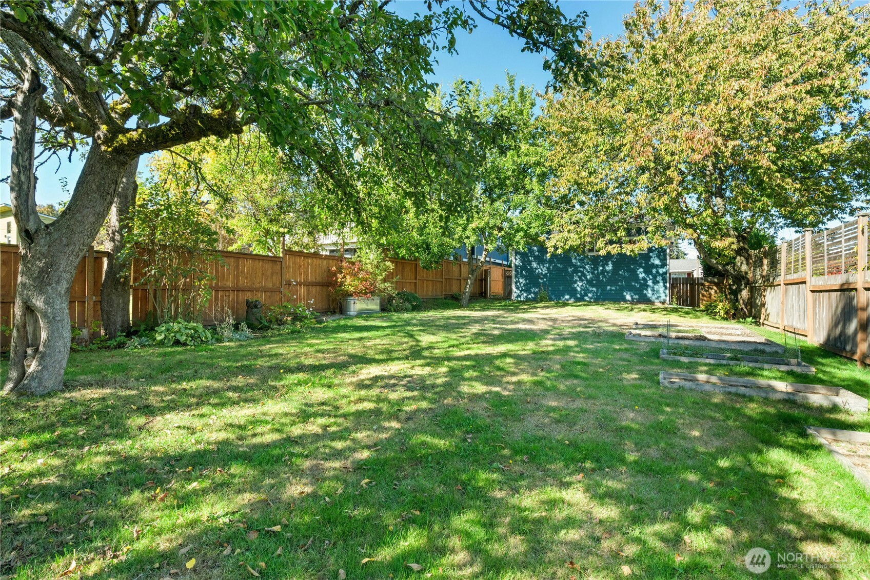 733 North 97th Street Seattle, WA 98103 - Photo 32 of 40 Gallery Image 32