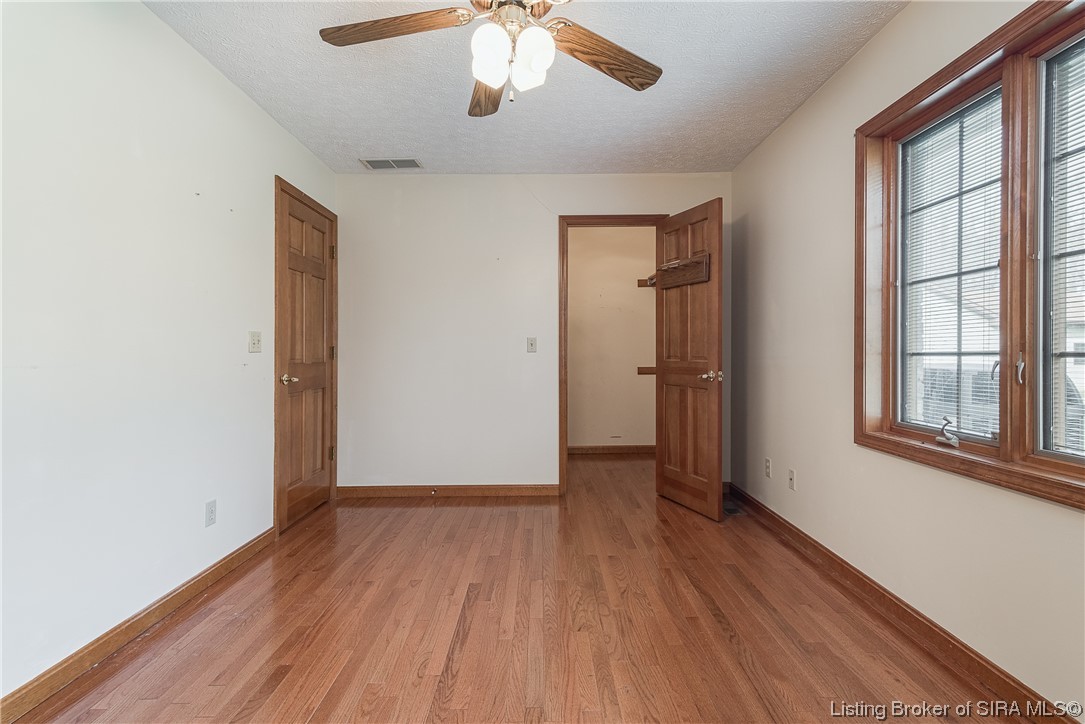 2424 Spickert Knob Road Floyds Knobs, IN 47119 - Photo 25 of 41