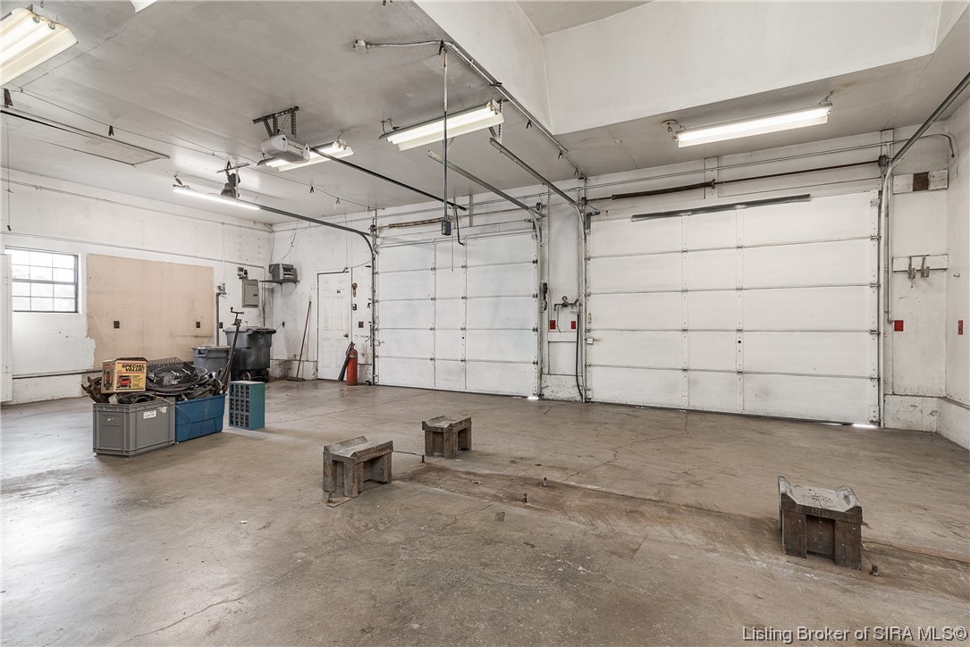 2424 Spickert Knob Road Floyds Knobs, IN 47119 - Photo 29 of 41