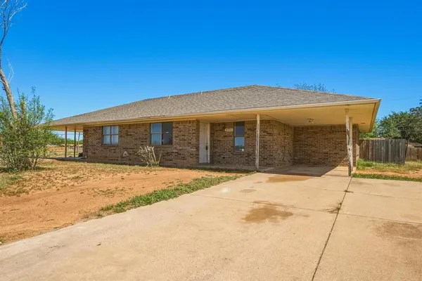 $1,800 | 2333 North Danville Drive, Abilene, TX 79603
