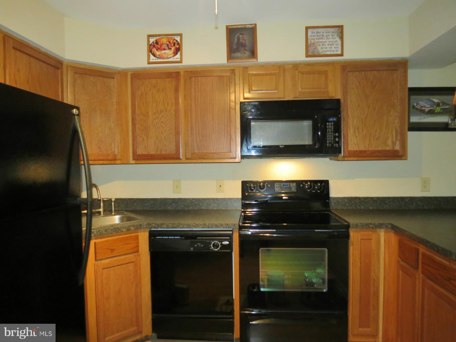 11920 Liberty Road, Unit 206B Frederick, MD 21701 - Photo 4 of 12 Kitchen
