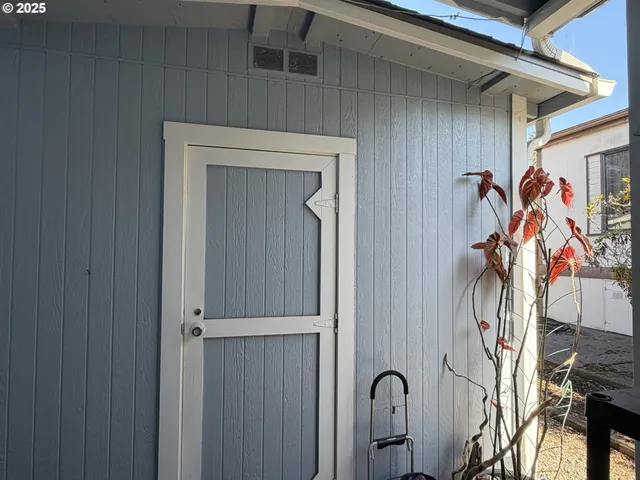 $189,500 | 16063 Driftwood Lane, Unit 14, Brookings, OR 97415