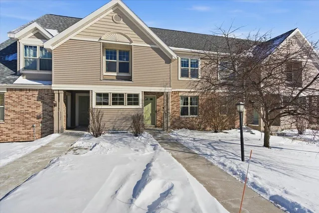$300,000 | 3029 Stratton Way, Madison, WI 53719