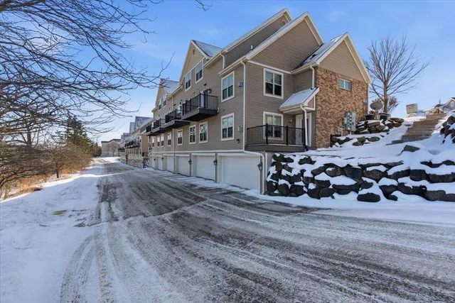 $300,000 | 3029 Stratton Way, Madison, WI 53719