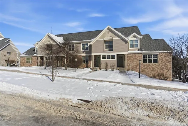 $300,000 | 3029 Stratton Way, Madison, WI 53719