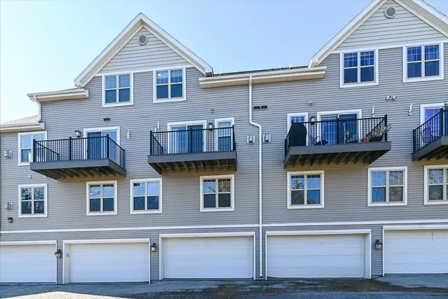 $300,000 | 3029 Stratton Way, Madison, WI 53719