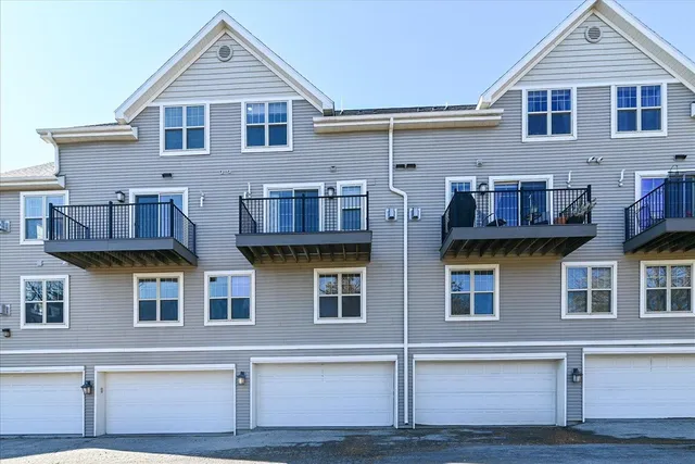 $300,000 | 3029 Stratton Way, Madison, WI 53719