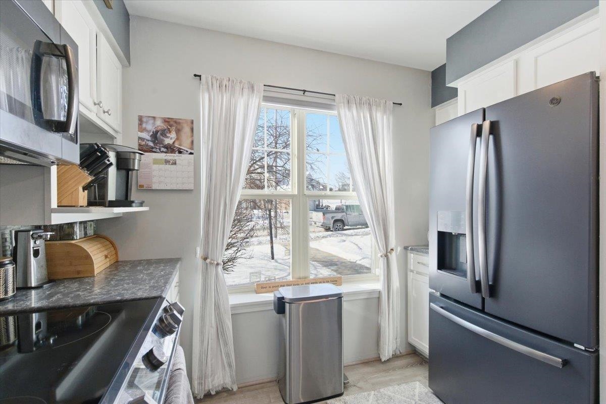 3029 Stratton Way Madison, WI 53719 - Photo 7 of 38