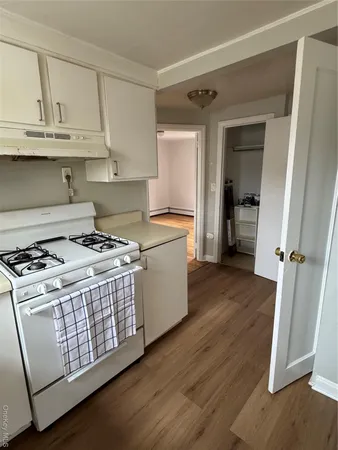 $2,950 | 28 A Chestnut Street, Unit A, Greenvale, NY 11548