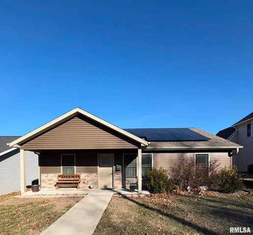 $249,900 | 2035 Chestnut Street, Quincy, IL 62301