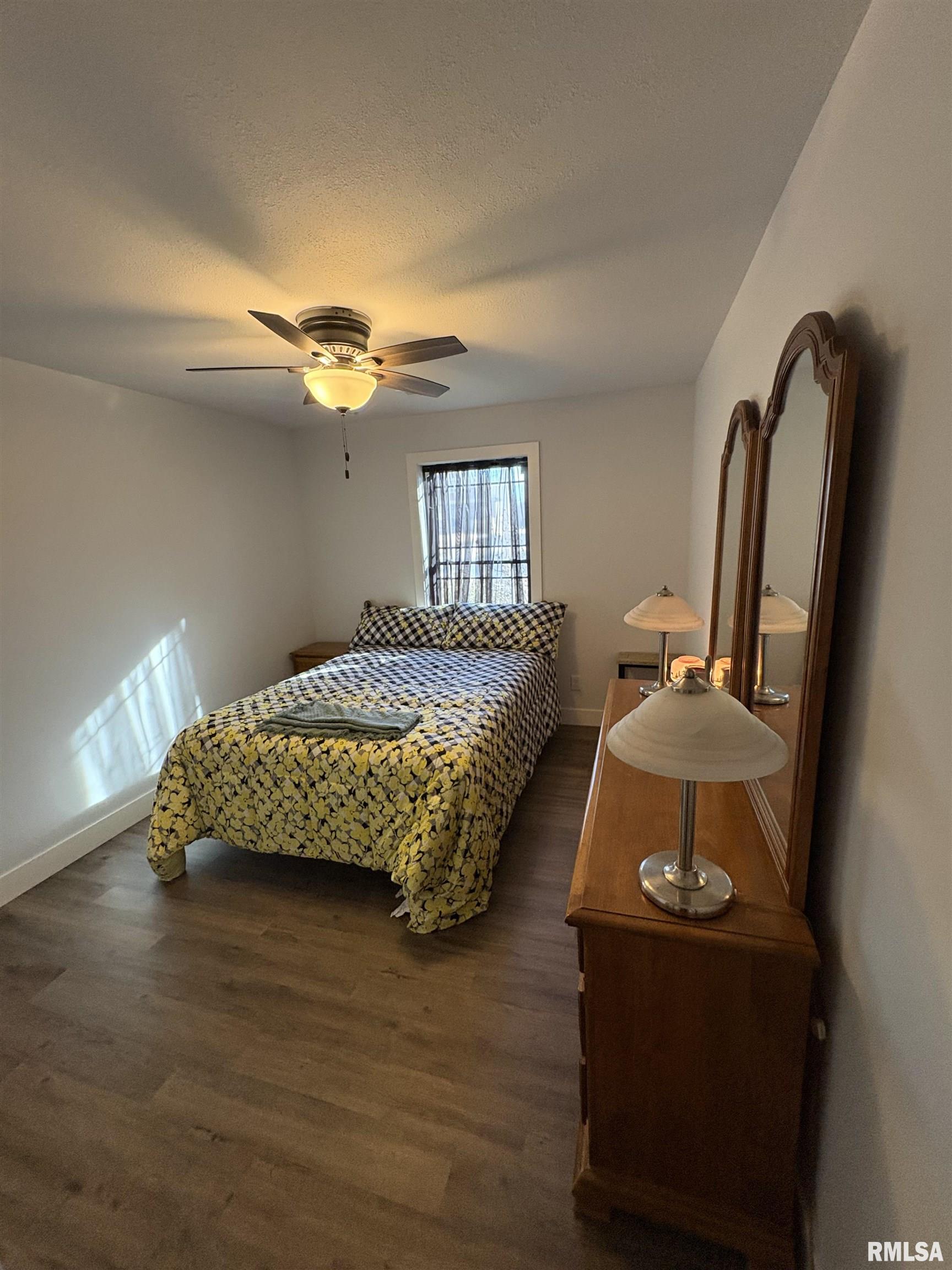 2035 Chestnut Street Quincy, IL 62301 - Photo 5 of 14