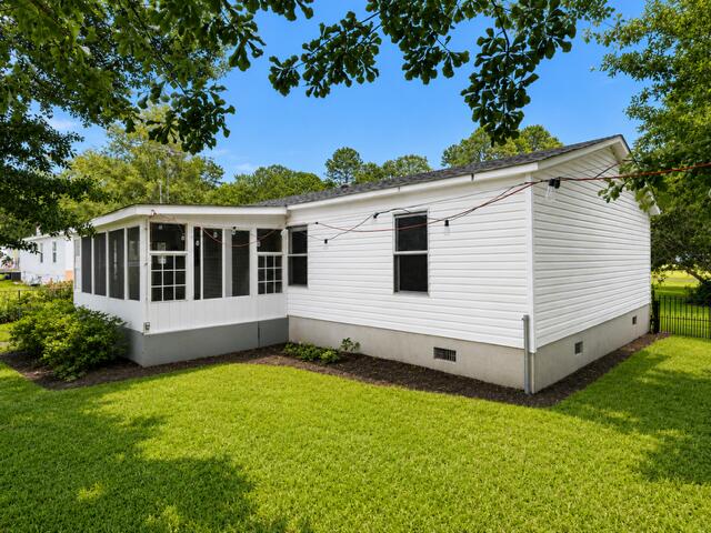 1075 Mockingbird Lane Manning, SC 29102 - Photo 2 of 23 78AEDD19-87CE-4254-BF91-91C0D7539D99