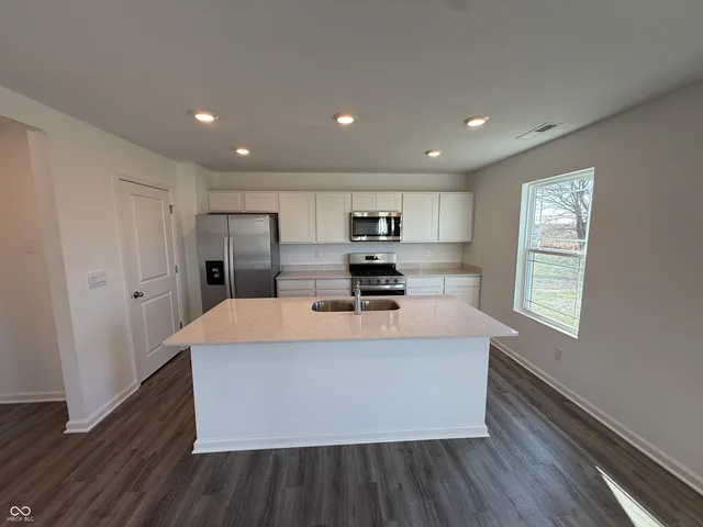 $295,900 | 11280 North Greenthread Drive, Monrovia, IN 46157