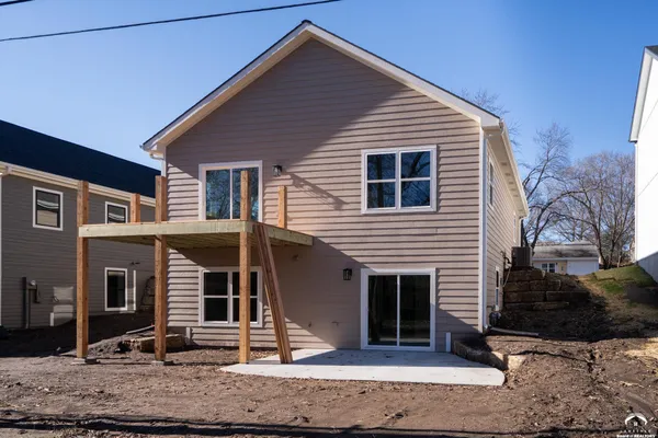 $386,900 | 1228 Walnut Street, Eudora, KS 66025