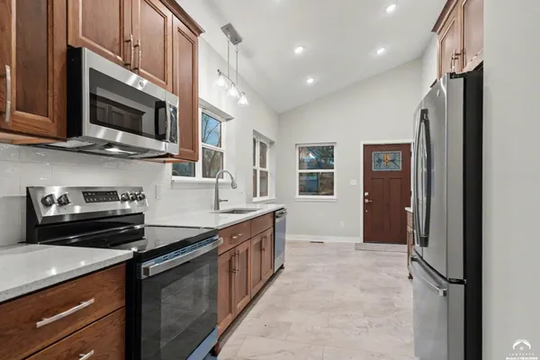 $386,900 | 1228 Walnut Street, Eudora, KS 66025