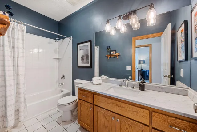 $825,000 | 4757 South Lake Sarah Drive, Maple Plain, MN 55359