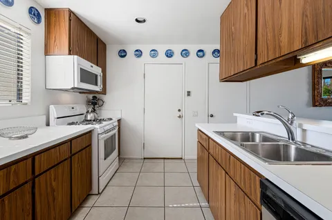 $625,000 | 1370 East Gem Circle, Palm Springs, CA 92262