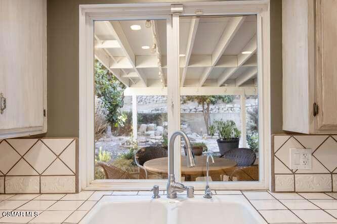 807 Talbert Avenue Simi Valley, CA 93065 - Photo 13 of 39 Gallery Image 13