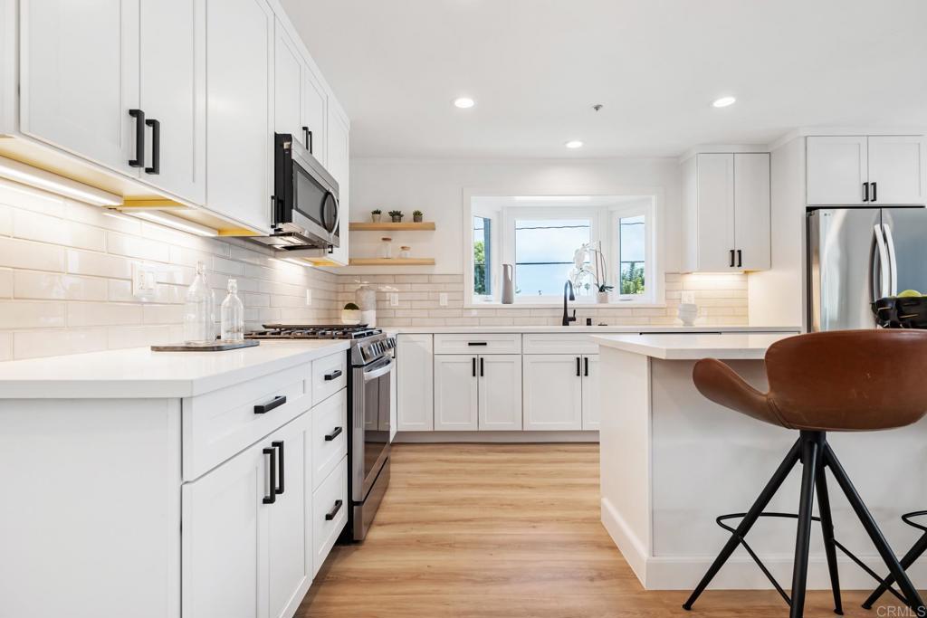 104 5th Street Encinitas, CA 92024 - Photo 12 of 48