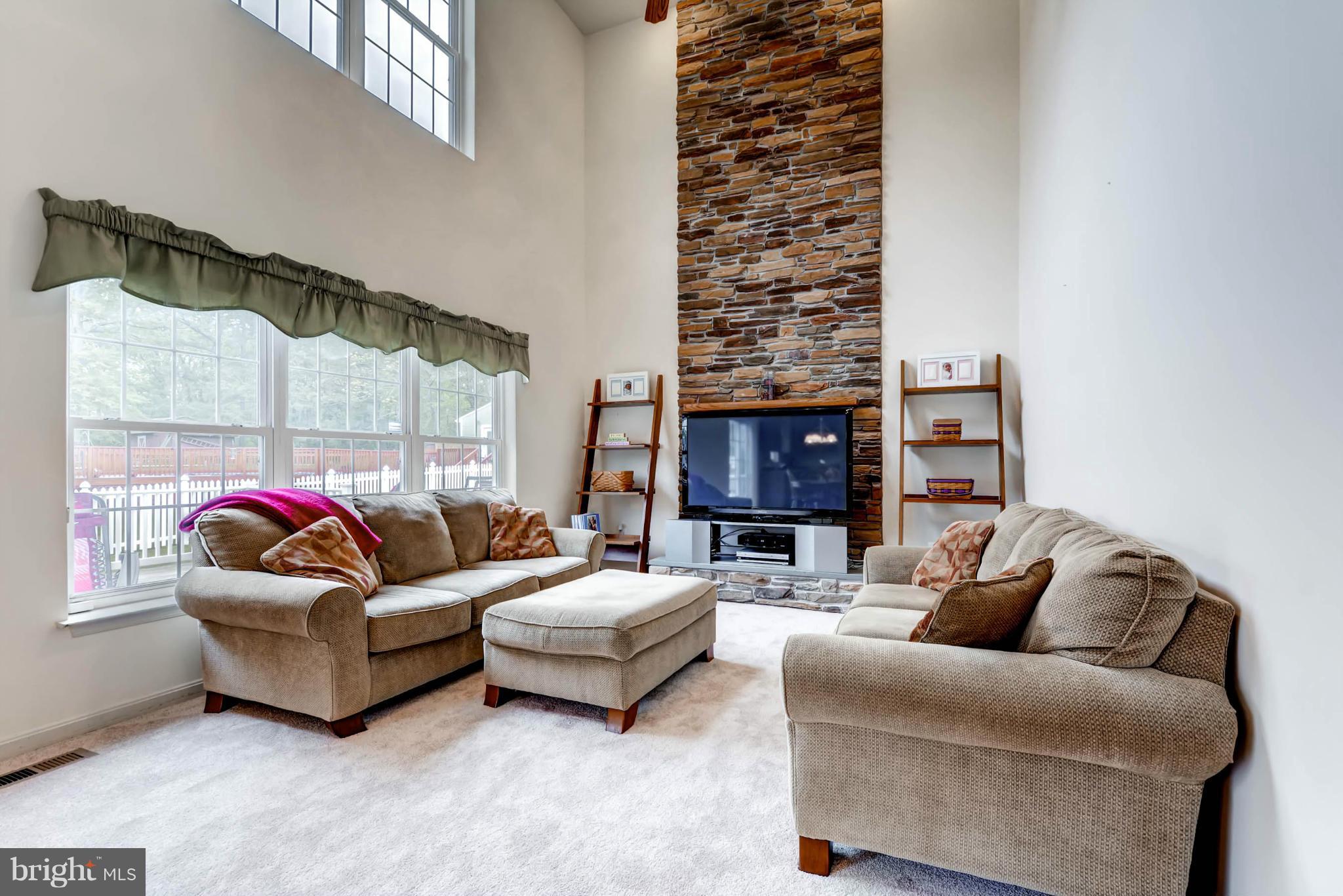 9899 Magledt Road Baltimore, MD 21234 - Photo 14 of 30 Family Room