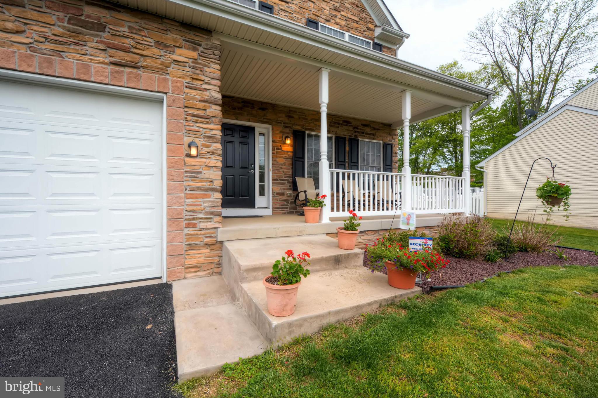 9899 Magledt Road Baltimore, MD 21234 - Photo 3 of 30 Exterior (Front)