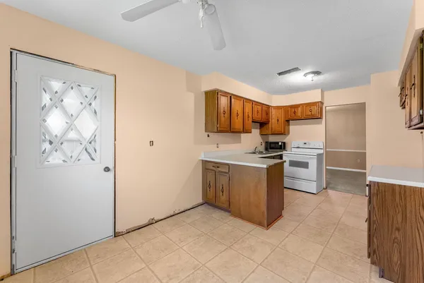 $194,900 | 4150 East 60th Street, Unit 608, Davenport, IA 52807
