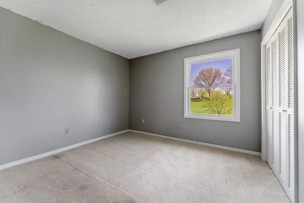 $194,900 | 4150 East 60th Street, Unit 608, Davenport, IA 52807