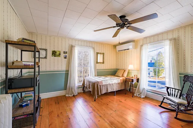 $565,000 | 136 Talbot Avenue, Rockland, ME 04841