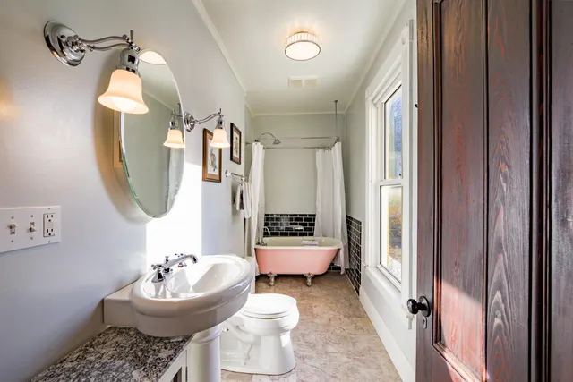 $565,000 | 136 Talbot Avenue, Rockland, ME 04841