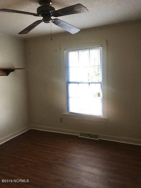 2851 Falling Creek Road Kinston, NC 28504 - Photo 11 of 17 2851 Falling Creek IMG_5838