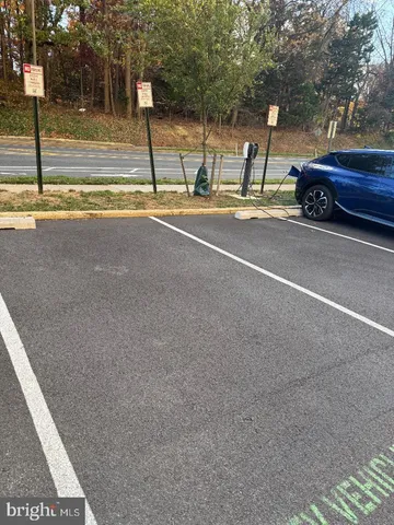 $1,950 | 2500 North Van Dorn Street, Unit 1409, Alexandria, VA 22302