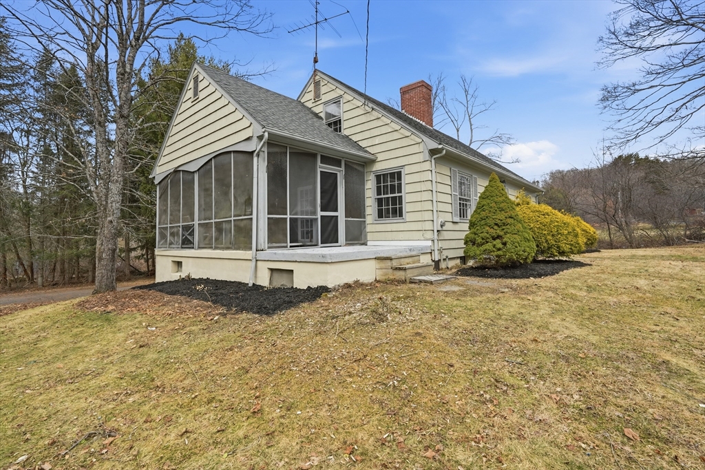 75 North Road Hampden, MA 01036 - Photo 3 of 42 Gallery Image 3