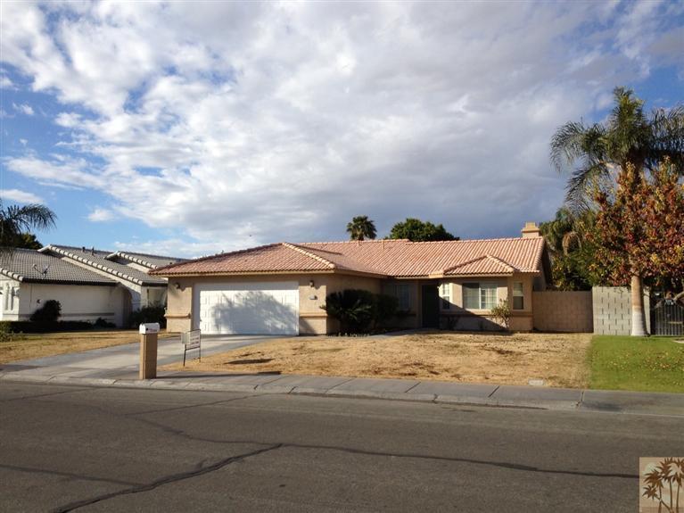 68260 Risueno Road Cathedral City, CA 92234 - Photo 1 of 25 a view of a house with a snow