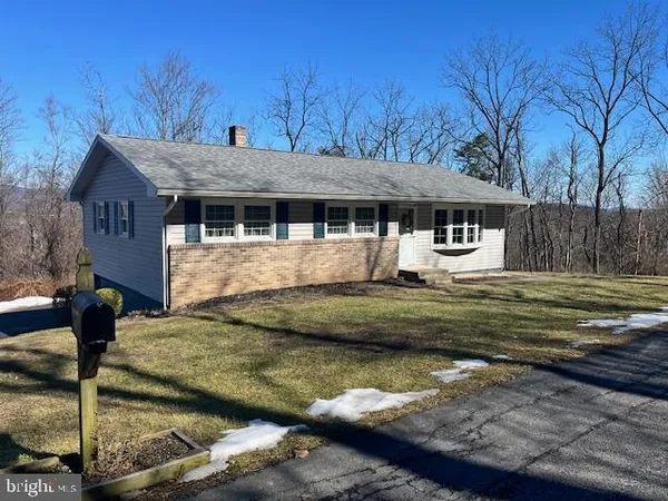 $225,000 | 2099 Muddy Run Road, Mifflintown, PA 17059