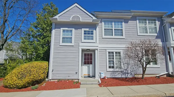 $295,000 | 2 Durham Court, Middletown, NY 10940