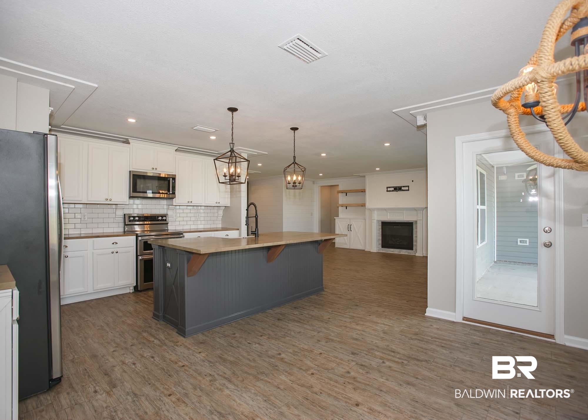 6882 Crimson Ridge Street Gulf Shores, AL 36542 - Photo 8 of 50 Dining Room