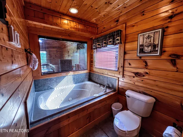 $765,000 | 2866 White Oak Ridge Lane, Sevierville, TN 37862