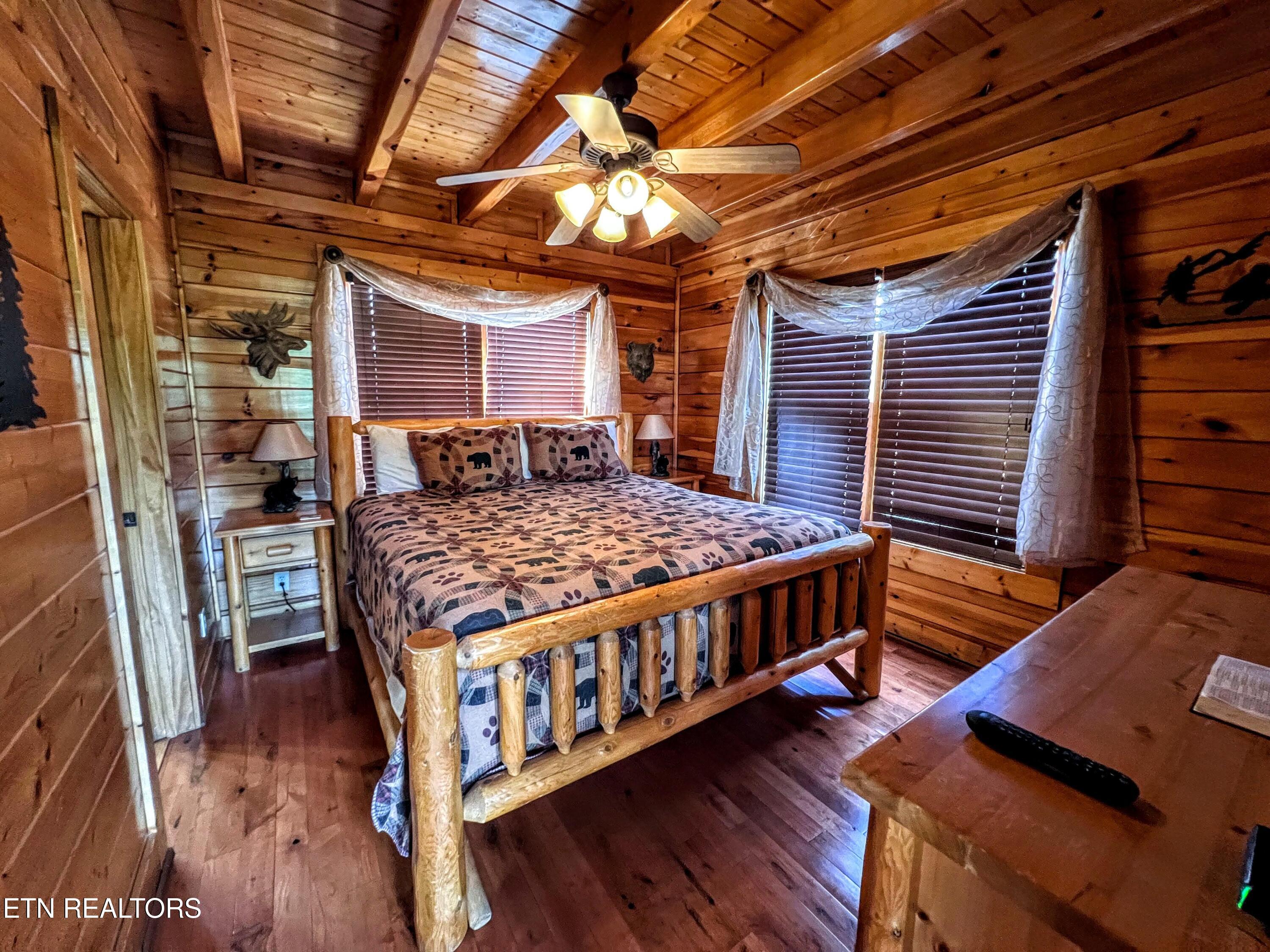 2866 White Oak Ridge Lane Sevierville, TN 37862 - Photo 8 of 36 Main lvl ensuite