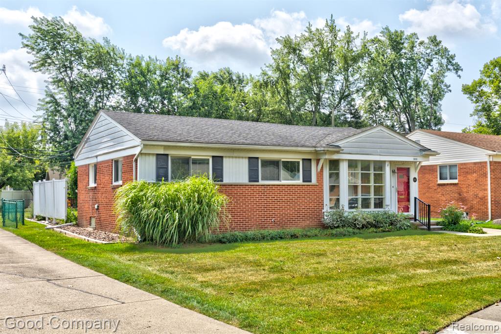 1815 Massoit Road Royal Oak, MI 48073 - Photo 58 of 60 Gallery Image 58