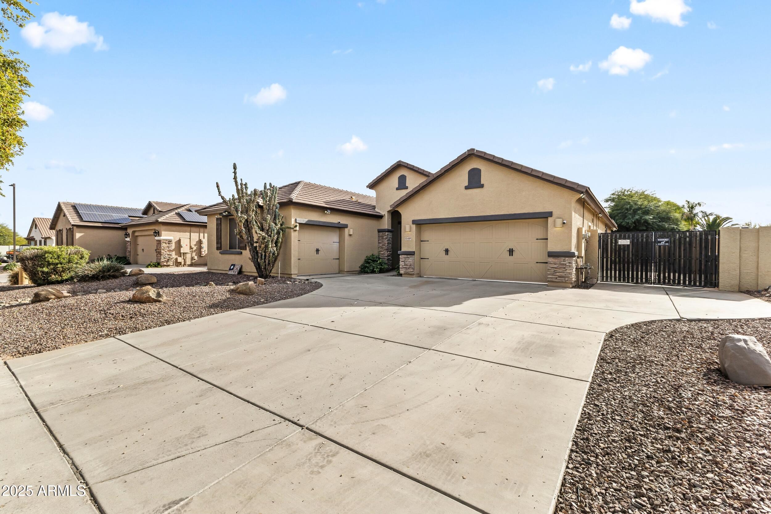 14089 West Charter Oak Road Surprise, AZ 85379 - Photo 2 of 34 2_02