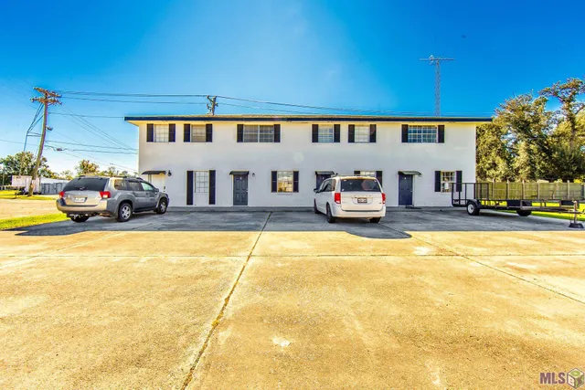 $1,200 | 2121 Bayou Black Drive, Unit 2, Houma, LA 70360