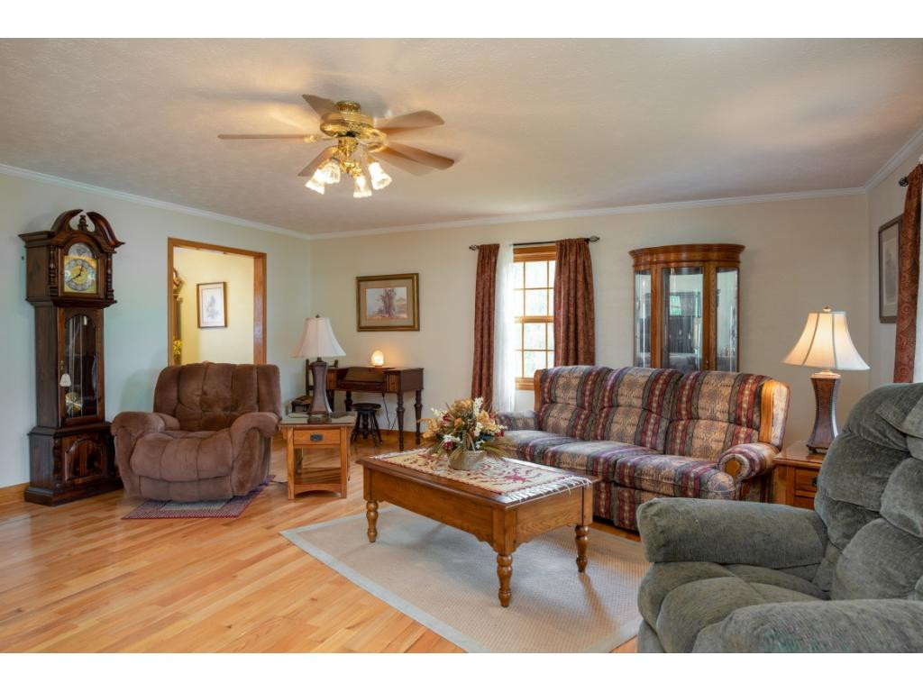 827 Browders Chapel Road Hiltons, VA 24258 - Photo 5 of 33 Photo 5